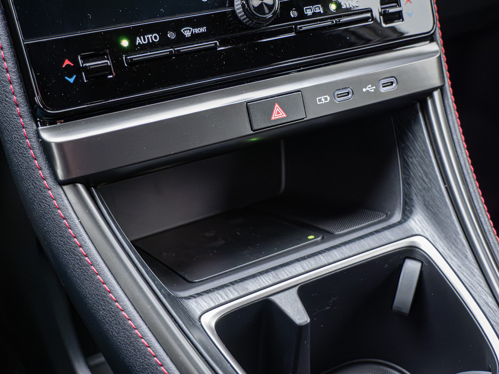 Fahrzeugansicht LEXUS LBX Emotion - Bild 19