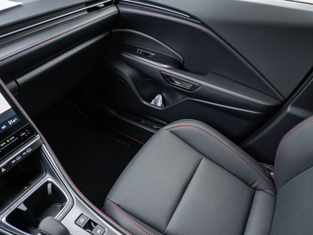 Fahrzeugansicht LEXUS LBX Emotion - Bild 21