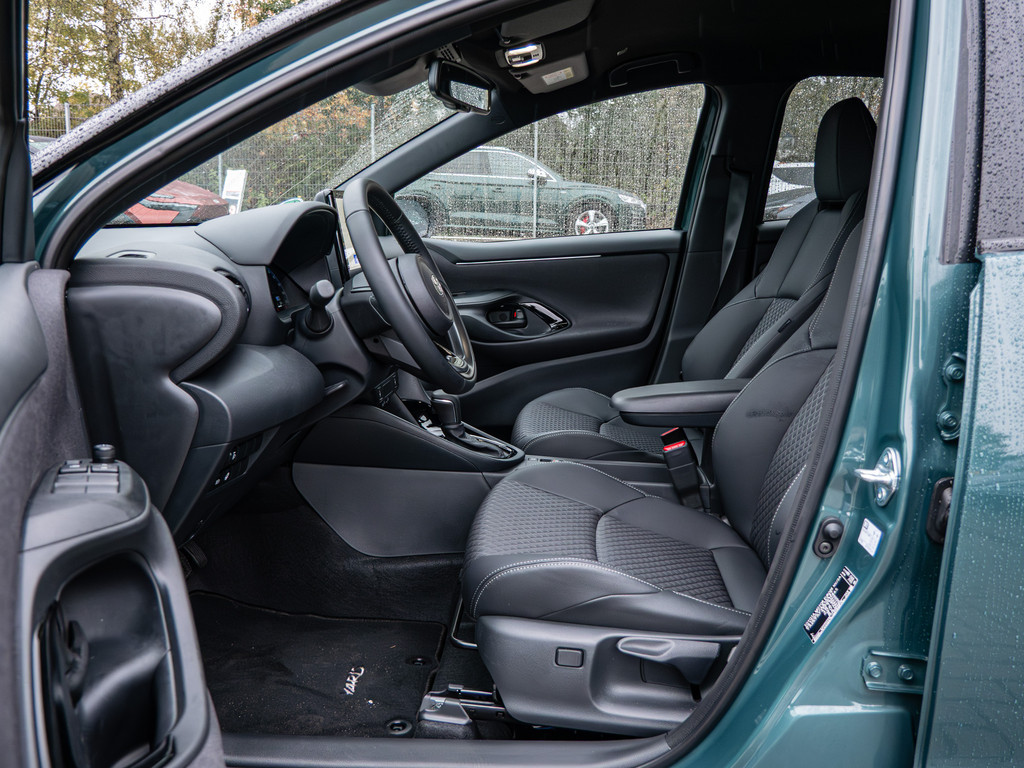 Fahrzeugansicht TOYOTA Yaris Hybrid Style Plus - Bild 5