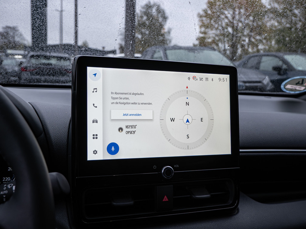 Fahrzeugansicht TOYOTA Yaris Hybrid Style Plus - Bild 14