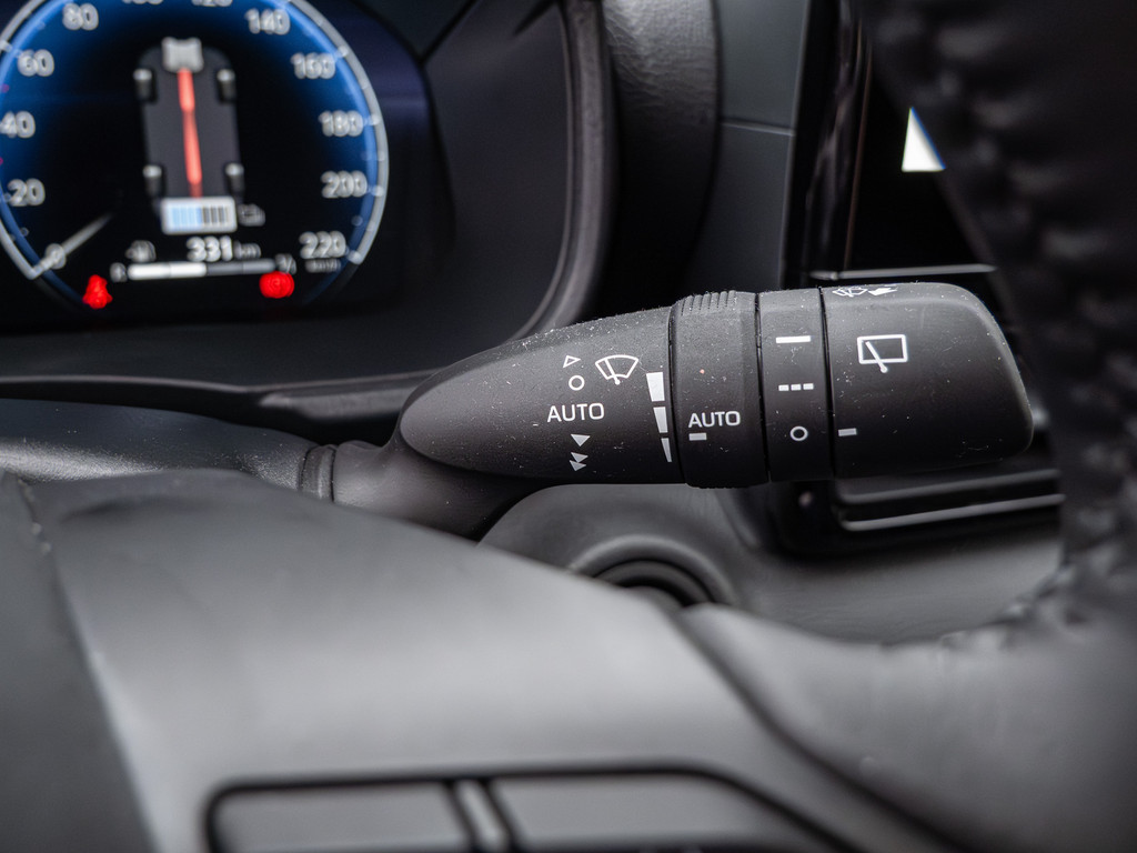 Fahrzeugansicht TOYOTA Yaris Hybrid Style Plus - Bild 29