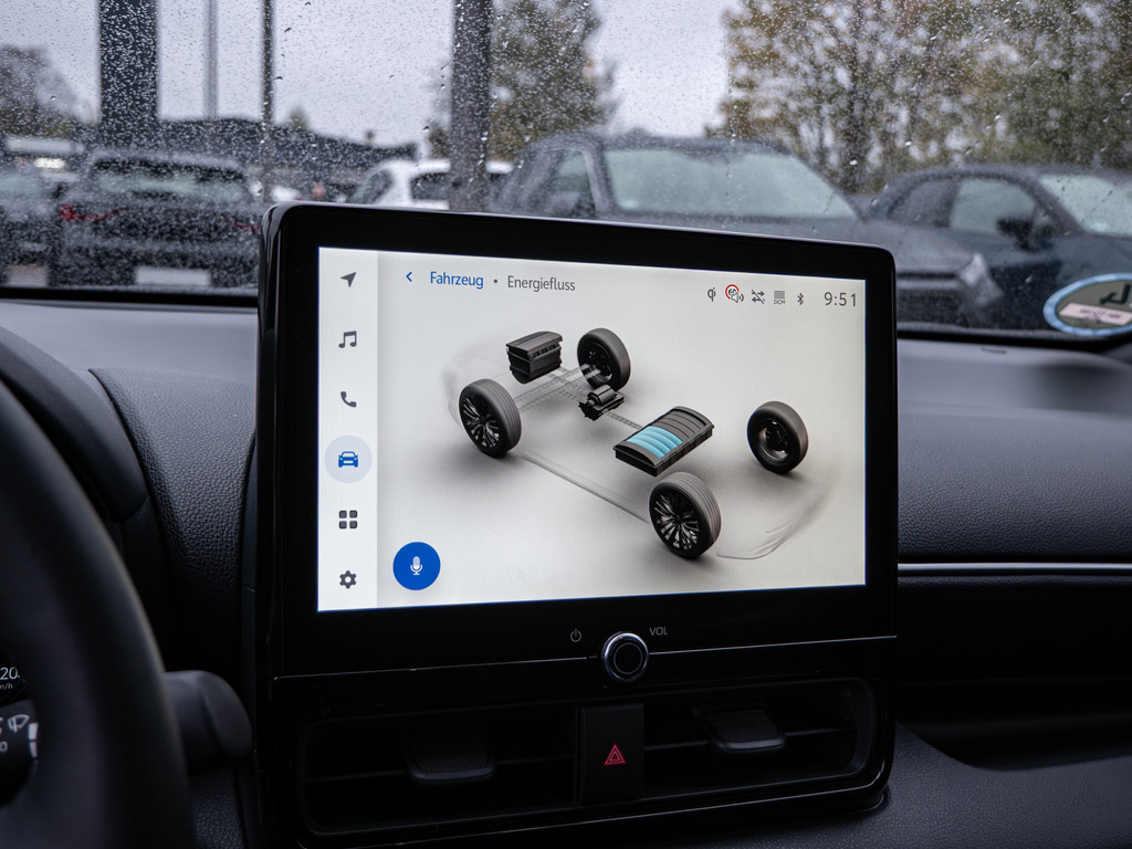 Fahrzeugansicht TOYOTA Yaris Hybrid Style Plus - Bild 17