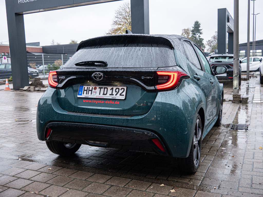 Fahrzeugansicht TOYOTA Yaris Hybrid Style Plus - Bild 41