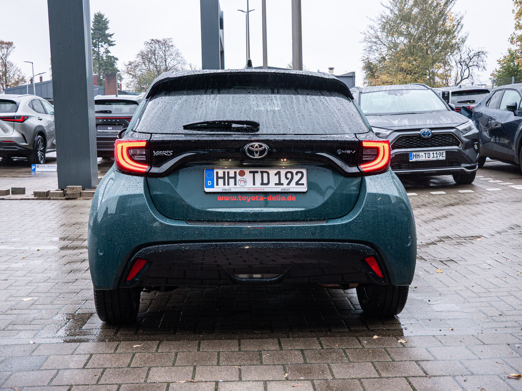 Fahrzeugansicht TOYOTA Yaris Hybrid Style Plus - Bild 42
