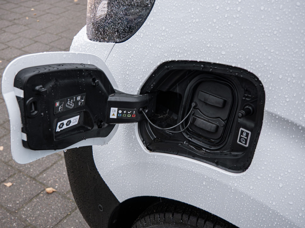 Fahrzeugansicht TOYOTA Proace L1 Electric Meister - Bild 4