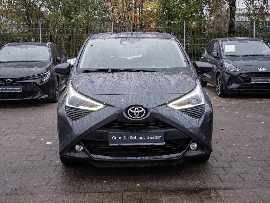 Fahrzeugansicht TOYOTA Aygo 1.0 X Team D - Bild 12