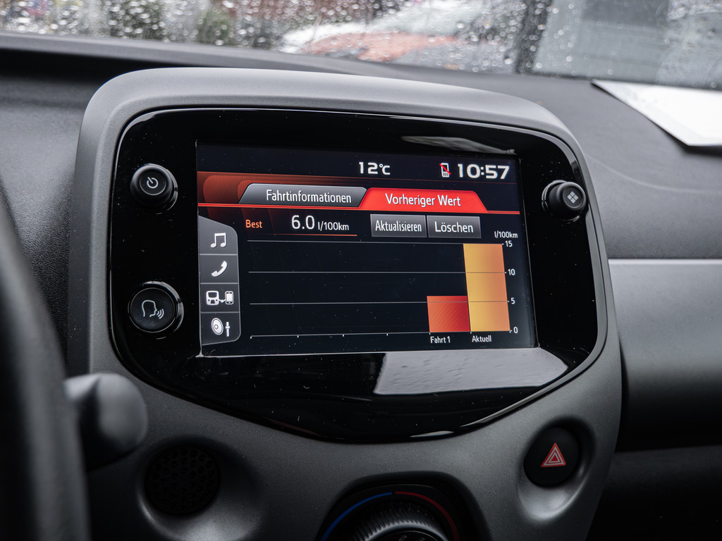 Fahrzeugansicht TOYOTA Aygo 1.0 X Team D - Bild 14