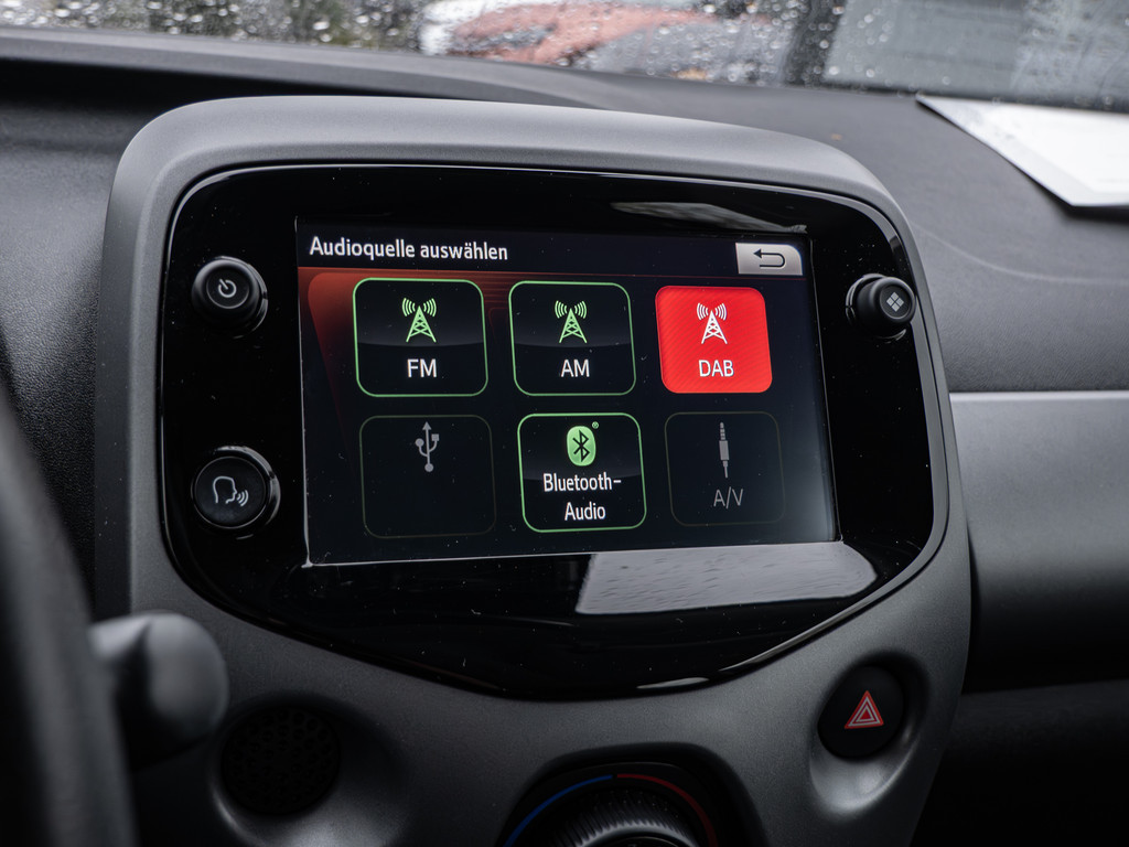 Fahrzeugansicht TOYOTA Aygo 1.0 X Team D - Bild 15