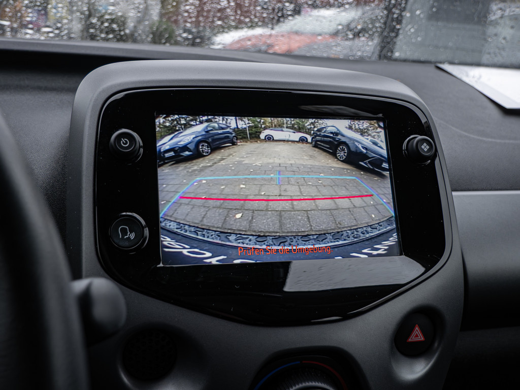 Fahrzeugansicht TOYOTA Aygo 1.0 X Team D - Bild 18