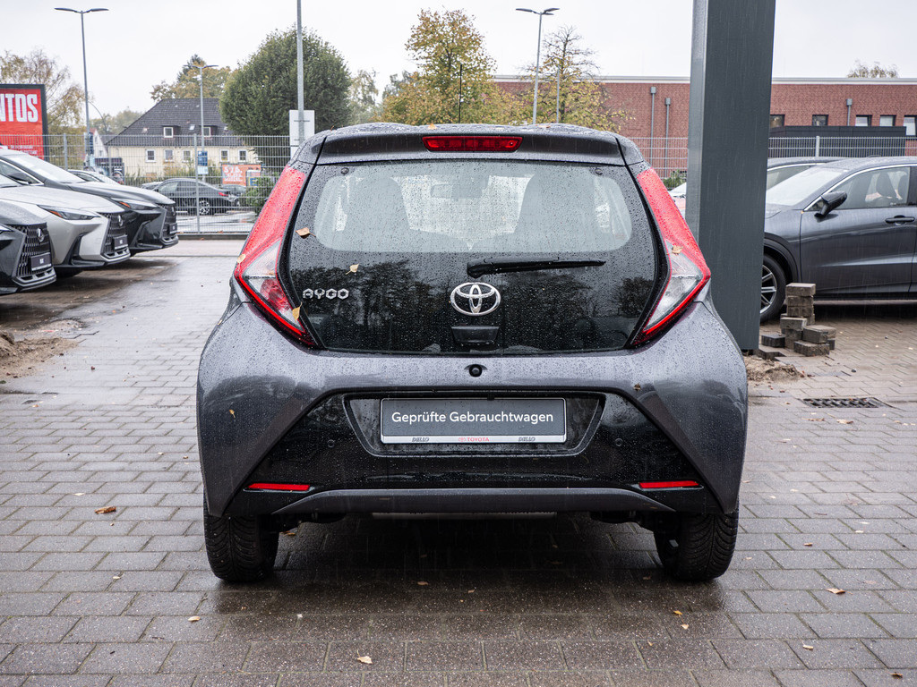 Fahrzeugansicht TOYOTA Aygo 1.0 X Team D - Bild 41