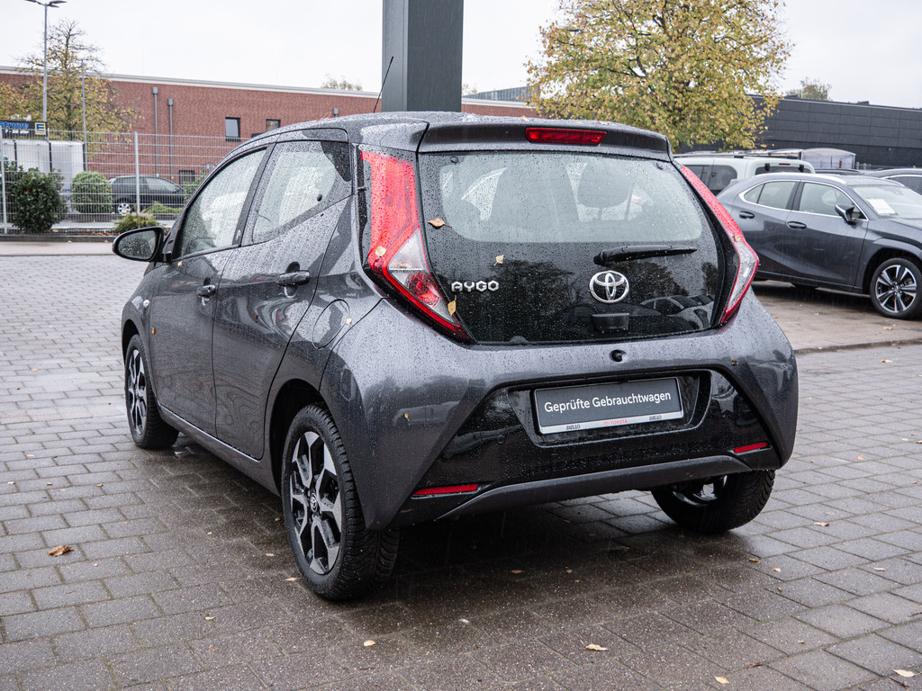 Fahrzeugansicht TOYOTA Aygo 1.0 X Team D - Bild 42