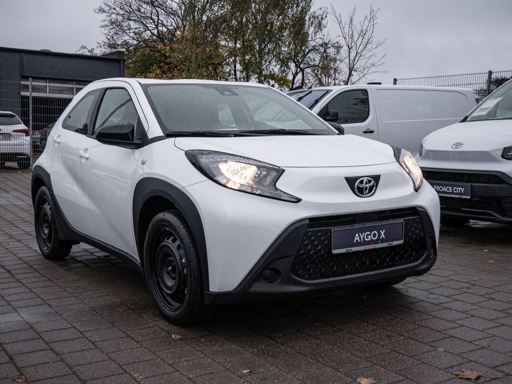 Fahrzeugansicht TOYOTA Aygo X 1.0 Play - Bild 23