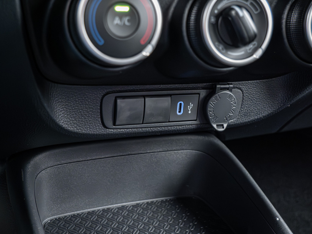 Fahrzeugansicht TOYOTA Aygo X 1.0 Play - Bild 14