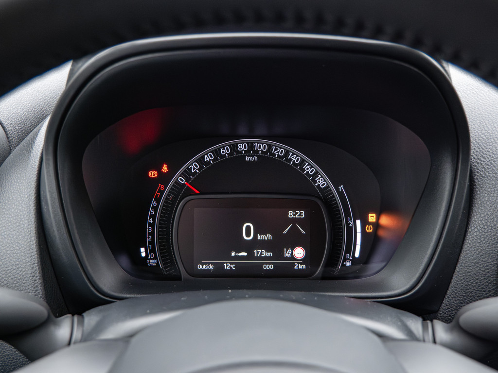 Fahrzeugansicht TOYOTA Aygo X 1.0 Play - Bild 18