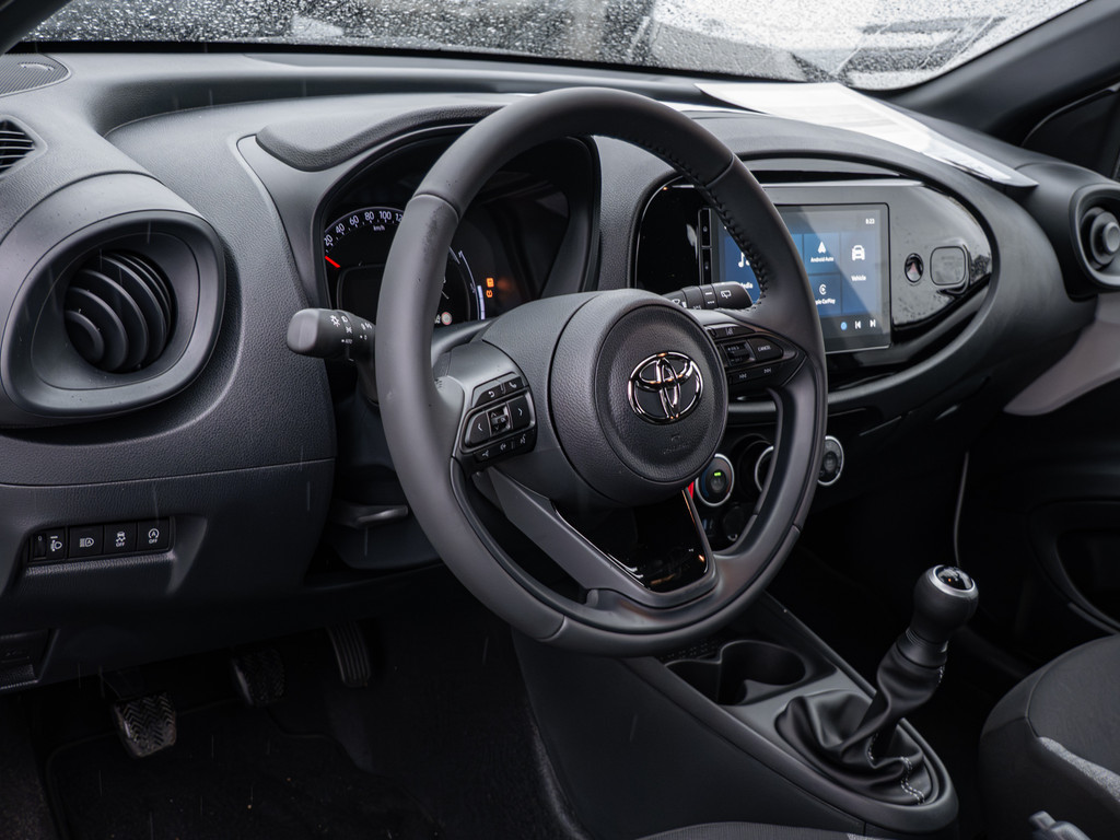Fahrzeugansicht TOYOTA Aygo X 1.0 Play - Bild 26