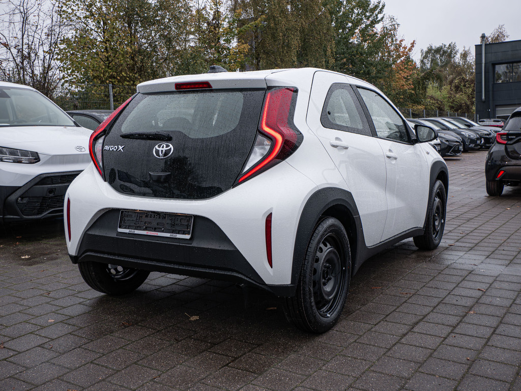 Fahrzeugansicht TOYOTA Aygo X 1.0 Play - Bild 30