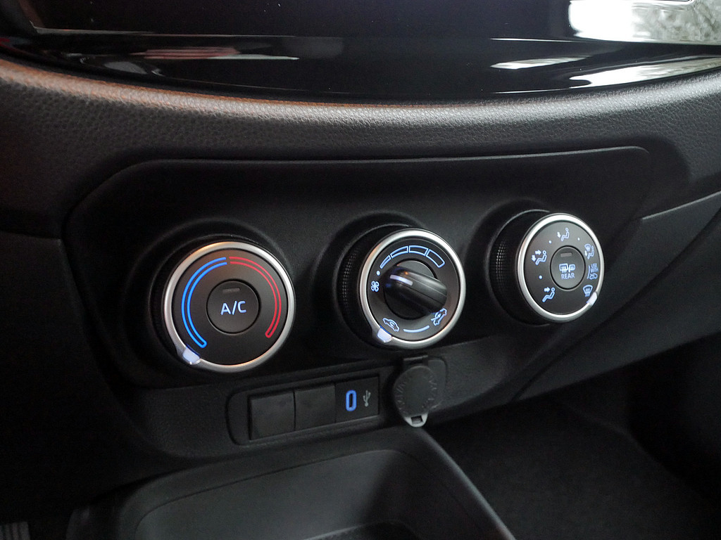 Fahrzeugansicht TOYOTA Aygo X 1.0 Play - Bild 10