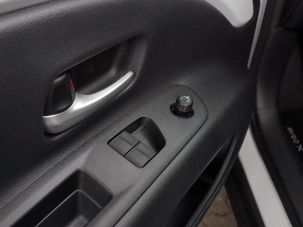 Fahrzeugansicht TOYOTA Aygo X 1.0 Play - Bild 5