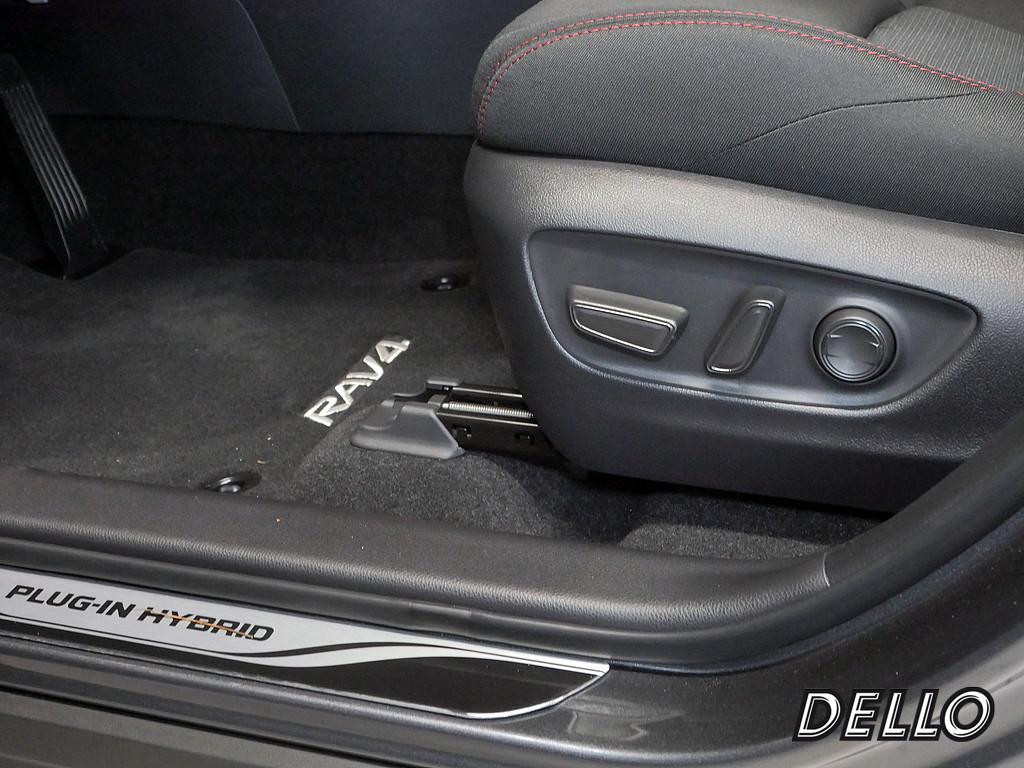 Fahrzeugansicht TOYOTA RAV4 2.5 Plug-in Hybrid 4x4 Teamplayer - Bild 14