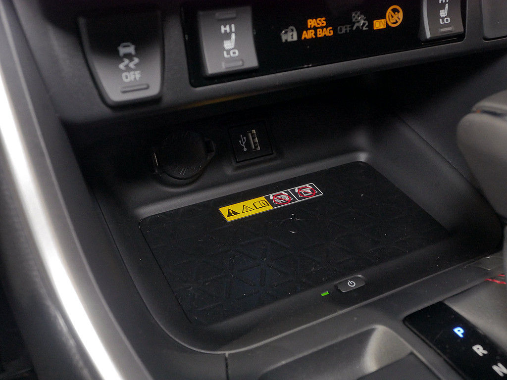 Fahrzeugansicht TOYOTA RAV4 2.5 Plug-in Hybrid 4x4 Teamplayer - Bild 21