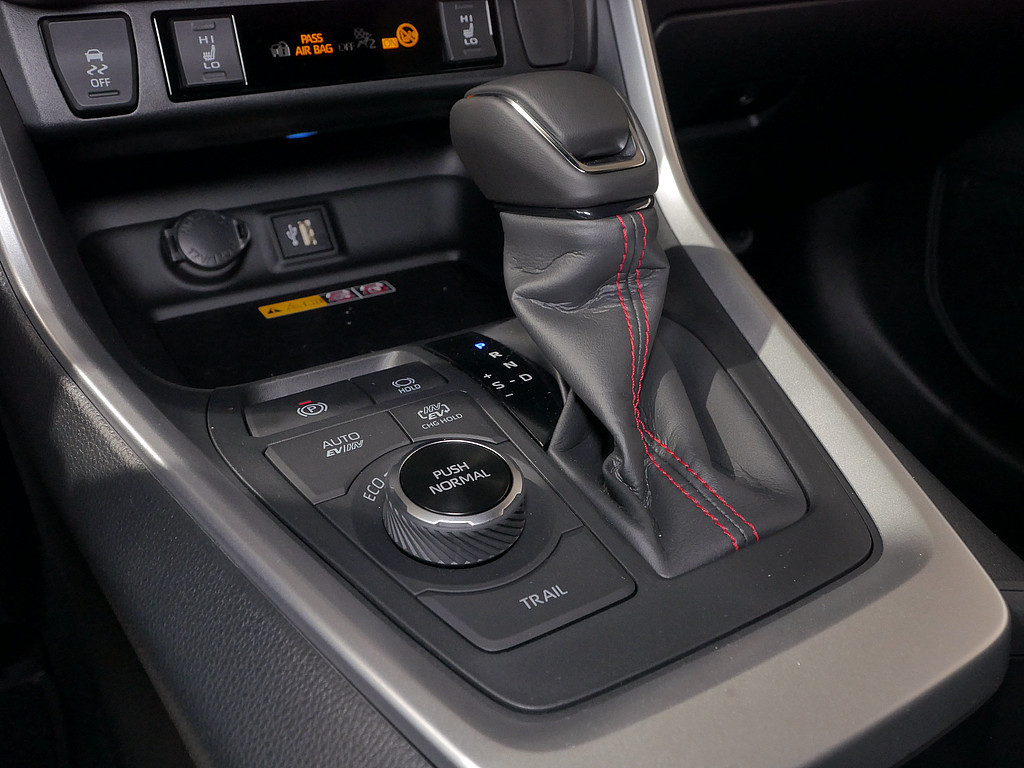 Fahrzeugansicht TOYOTA RAV4 2.5 Plug-in Hybrid 4x4 Teamplayer - Bild 22