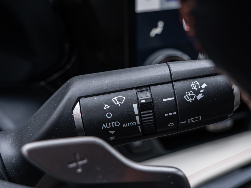 Fahrzeugansicht LEXUS NX 450h + Executive - Bild 18