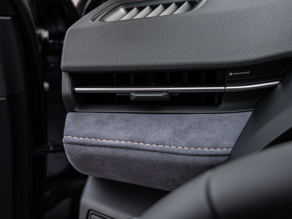 Fahrzeugansicht LEXUS LBX Cool - Bild 31