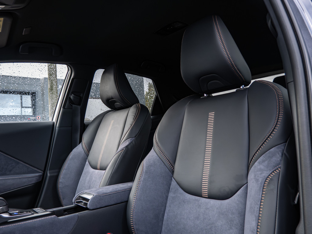 Fahrzeugansicht LEXUS LBX Cool - Bild 35