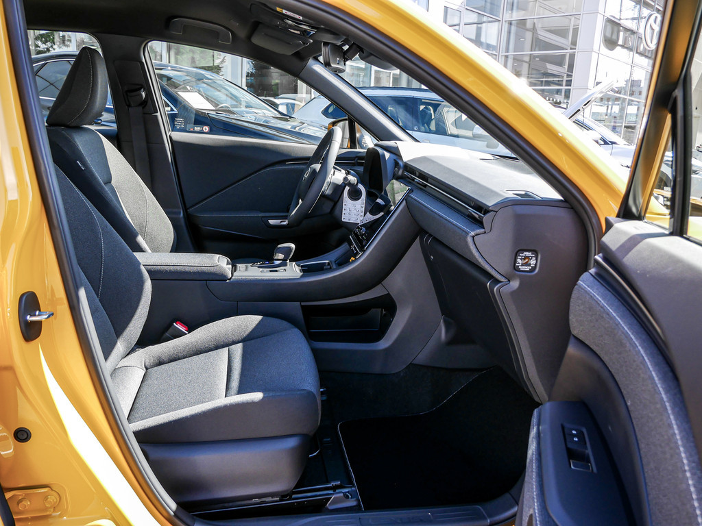 Fahrzeugansicht LEXUS LBX Base - Bild 4