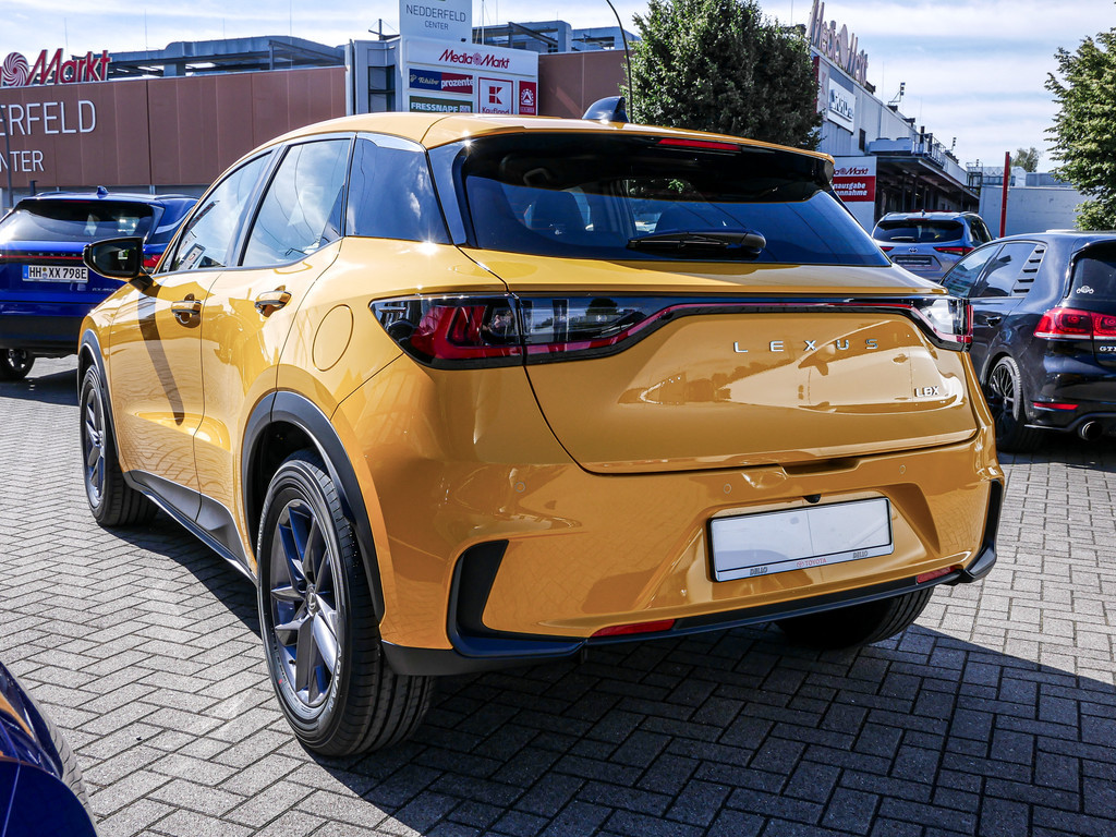 Fahrzeugansicht LEXUS LBX Base - Bild 36