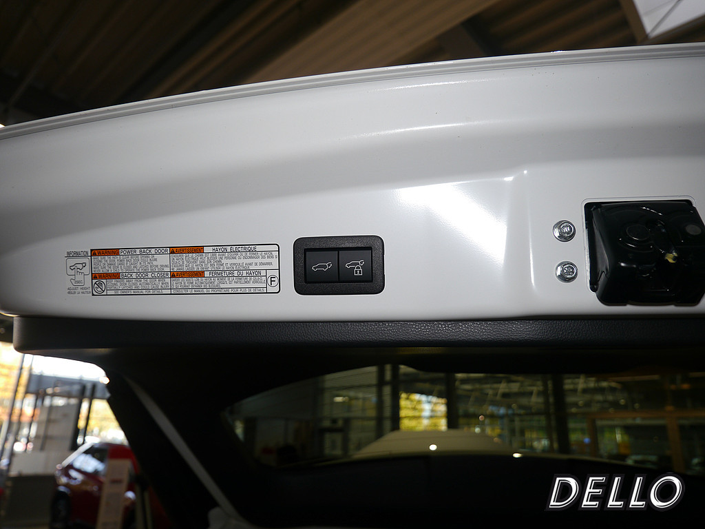 Fahrzeugansicht TOYOTA Corolla Cross 2.0 Hybrid - Bild 11