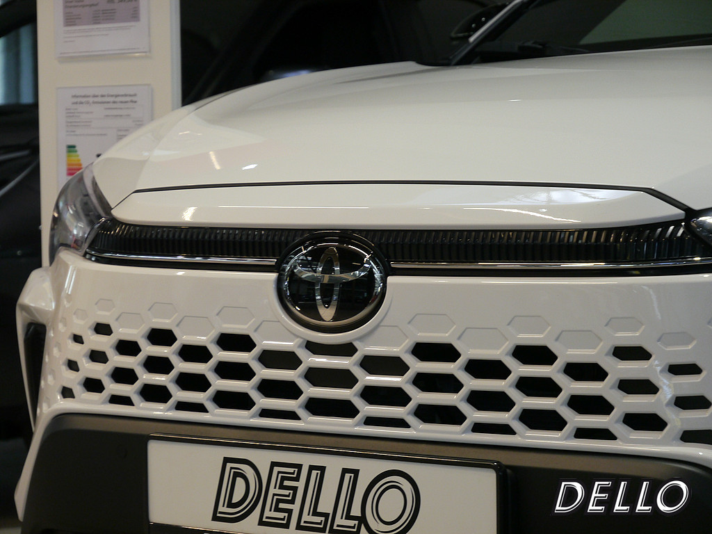 Fahrzeugansicht TOYOTA Corolla Cross 2.0 Hybrid - Bild 30