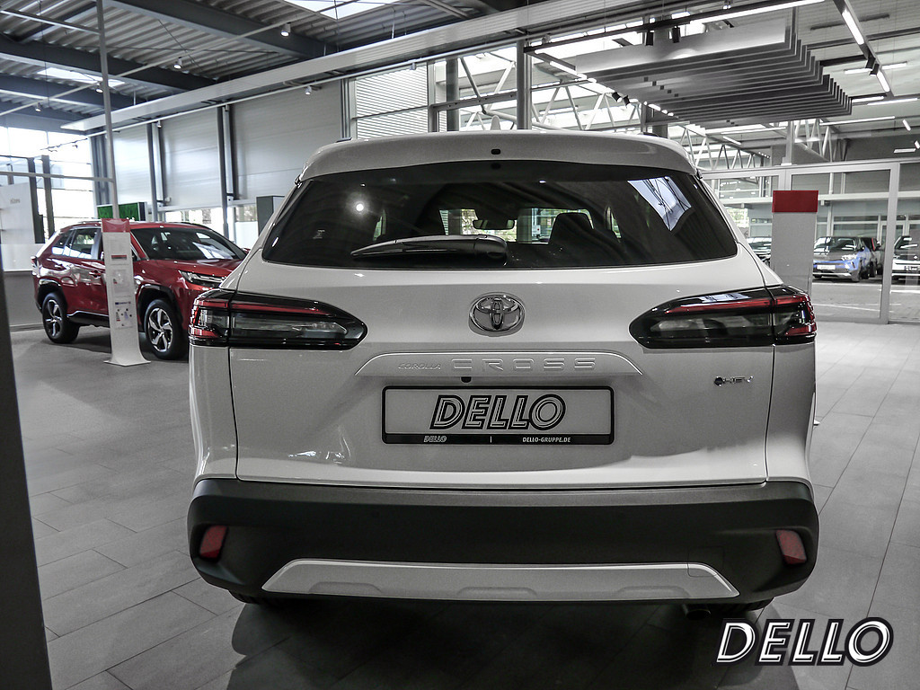 Fahrzeugansicht TOYOTA Corolla Cross 2.0 Hybrid - Bild 38