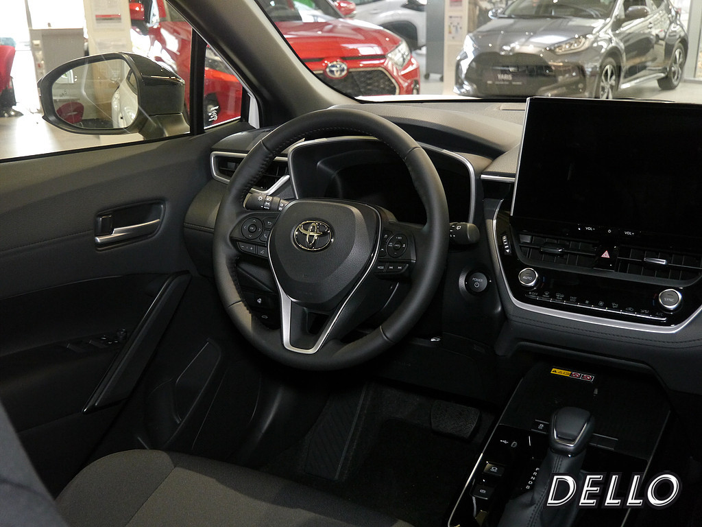 Fahrzeugansicht TOYOTA Corolla Cross 2.0 Hybrid - Bild 2