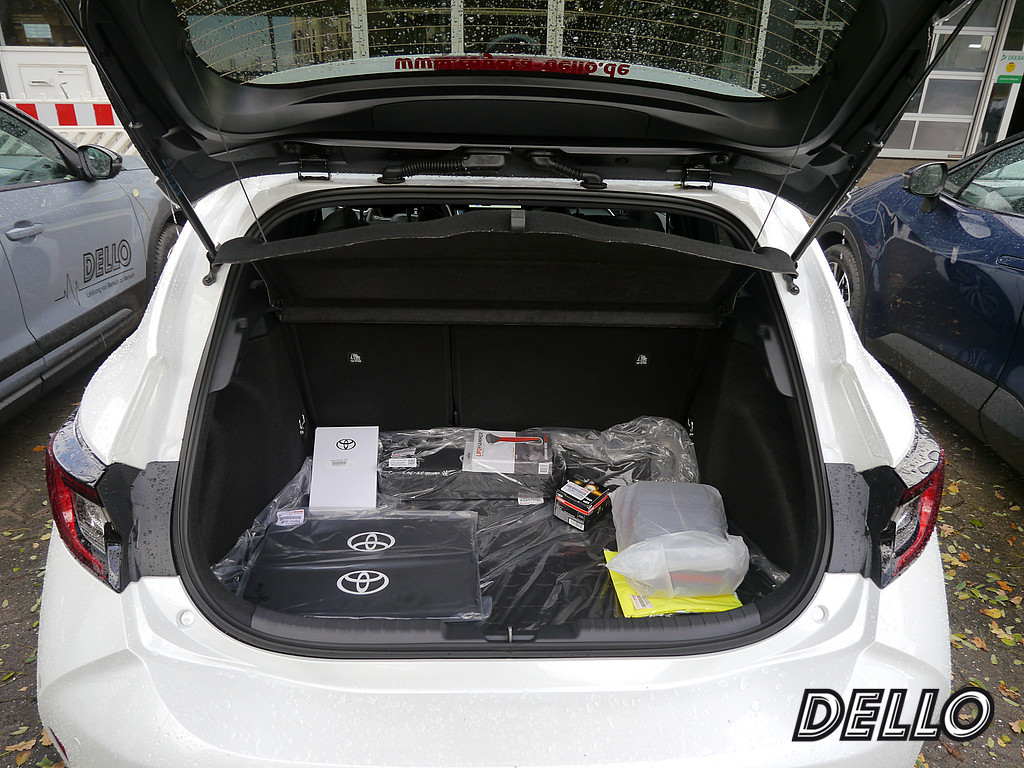 Fahrzeugansicht TOYOTA Corolla 1.8 Hybrid Teamplayer - Bild 4