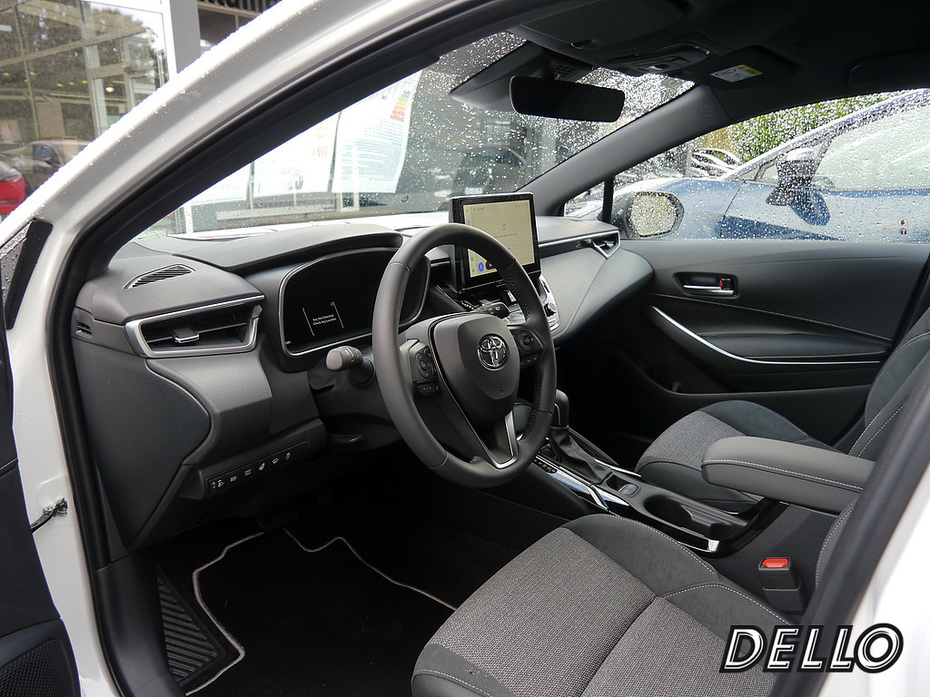 Fahrzeugansicht TOYOTA Corolla 1.8 Hybrid Teamplayer - Bild 5