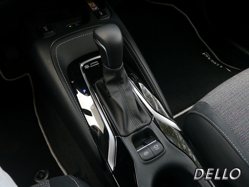 Fahrzeugansicht TOYOTA Corolla 1.8 Hybrid Teamplayer - Bild 15