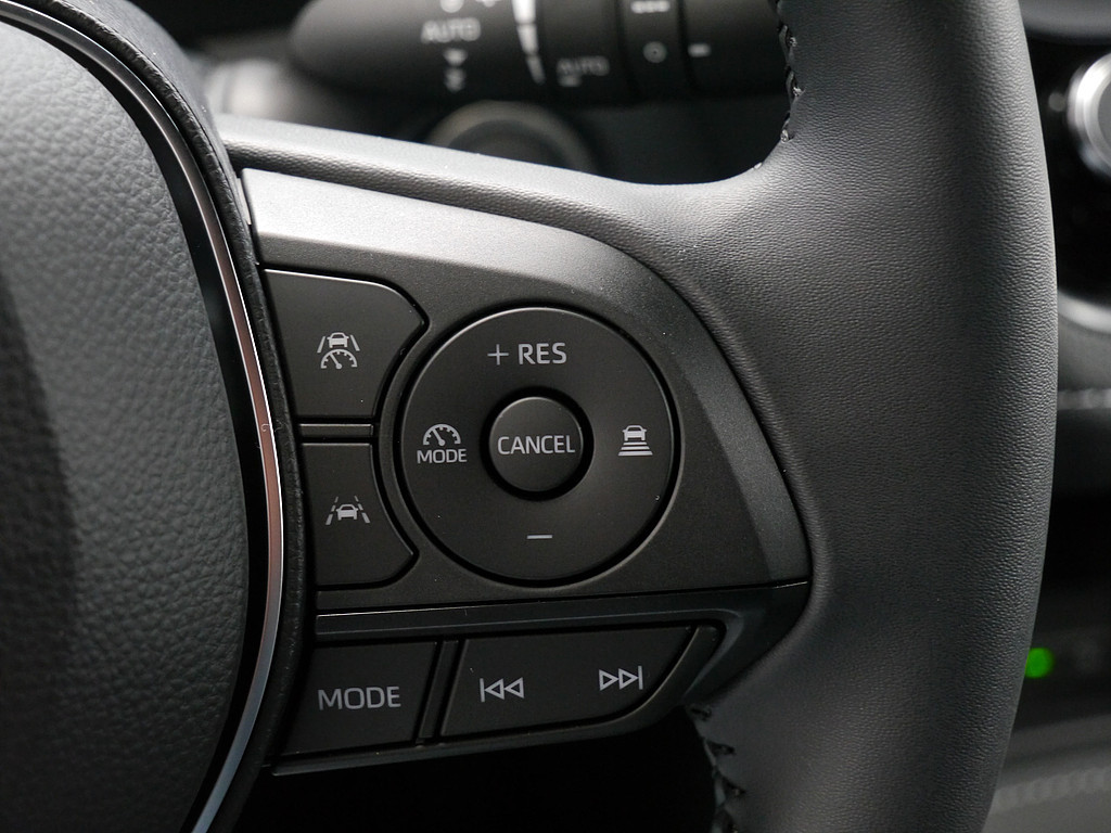 Fahrzeugansicht TOYOTA Corolla 1.8 Hybrid Teamplayer - Bild 18