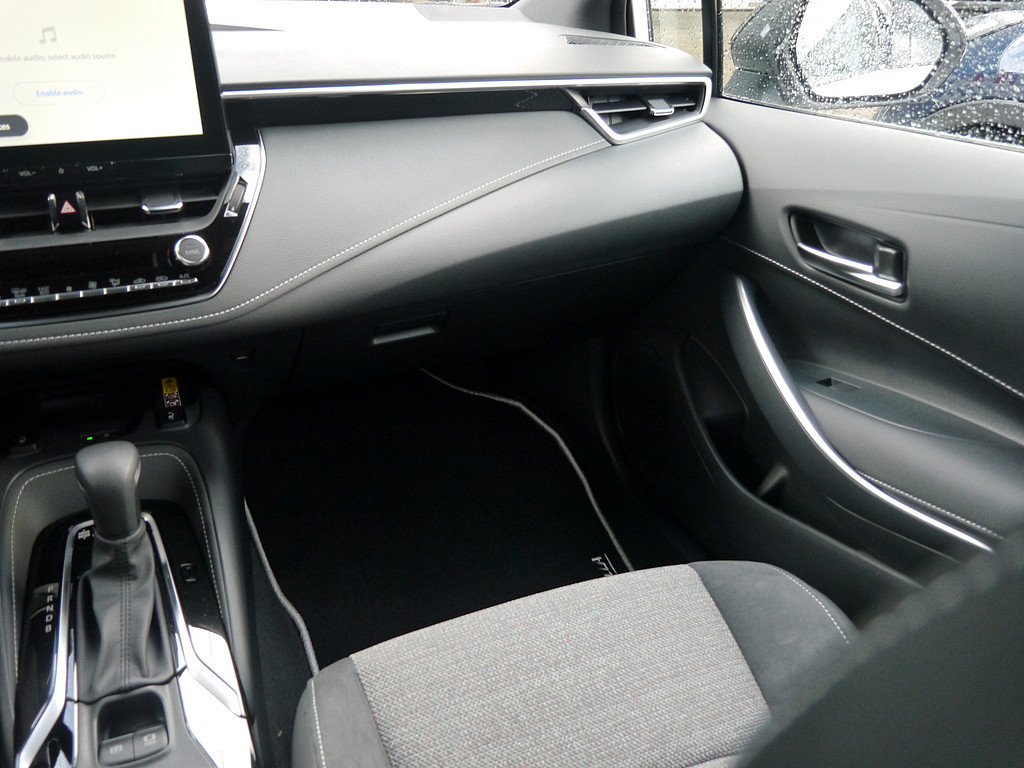 Fahrzeugansicht TOYOTA Corolla 1.8 Hybrid Teamplayer - Bild 33