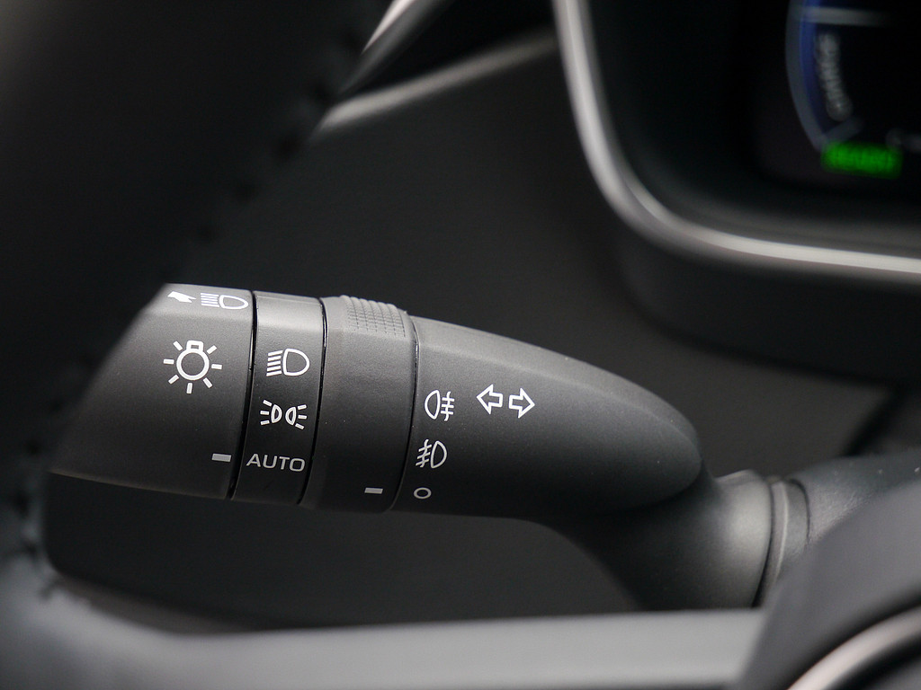 Fahrzeugansicht TOYOTA Corolla 1.8 Hybrid Teamplayer - Bild 20