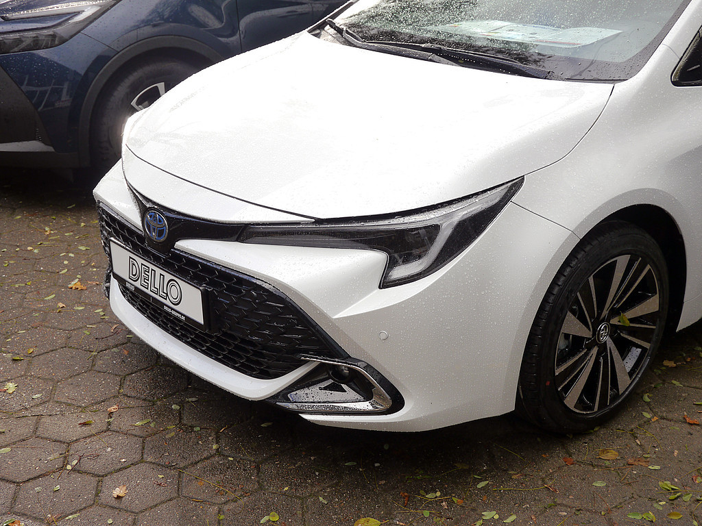 Fahrzeugansicht TOYOTA Corolla 1.8 Hybrid Teamplayer - Bild 24