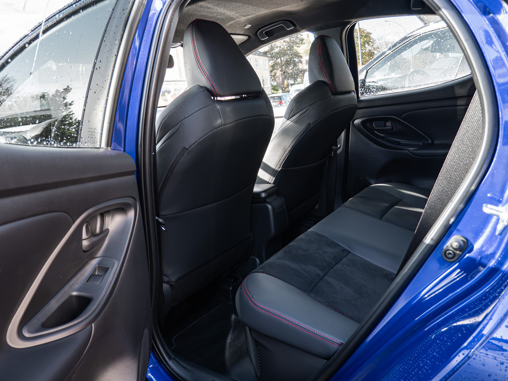 Fahrzeugansicht TOYOTA Yaris 1.5 Hybrid GR Sport - Bild 3