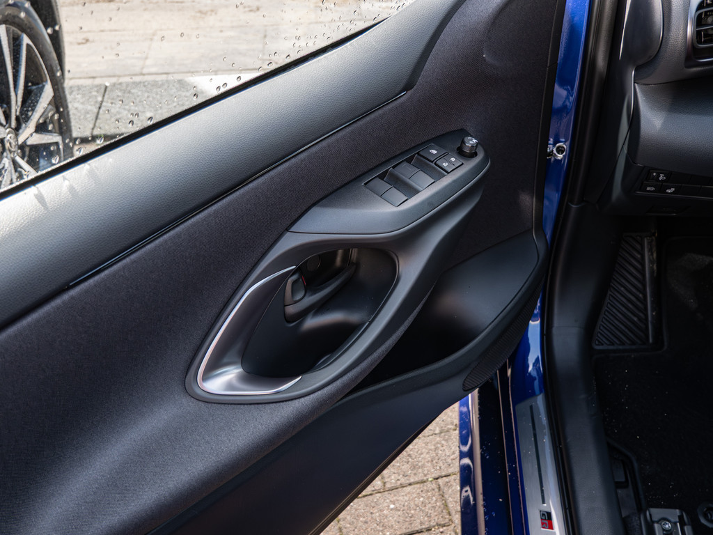 Fahrzeugansicht TOYOTA Yaris 1.5 Hybrid GR Sport - Bild 31