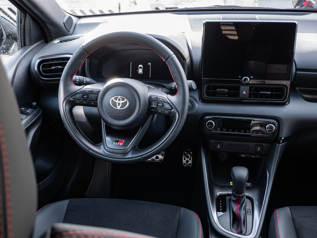 Fahrzeugansicht TOYOTA Yaris 1.5 Hybrid GR Sport - Bild 5