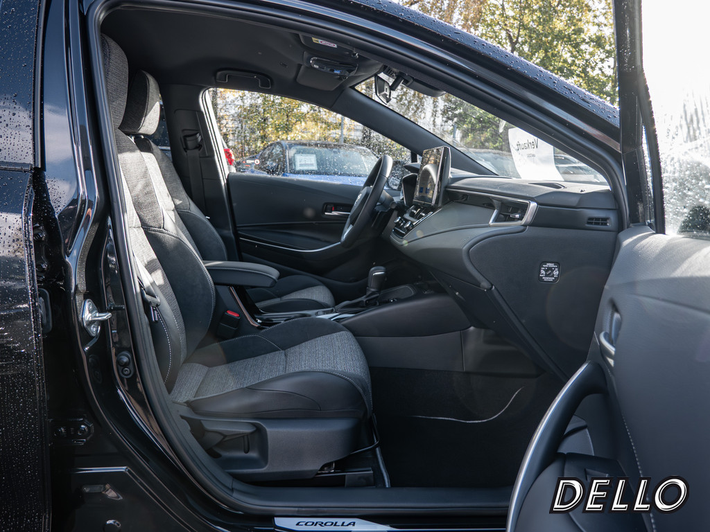 Fahrzeugansicht TOYOTA Corolla Touring Sports 2.0 Hybrid Teamplayer - Bild 2