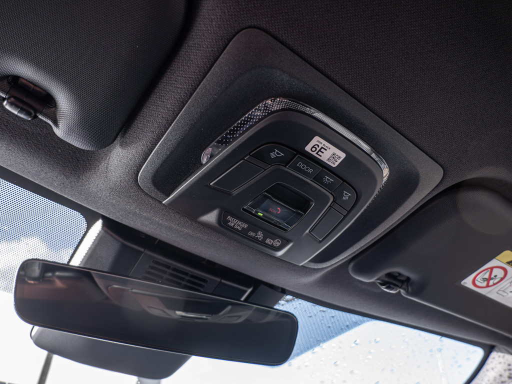 Fahrzeugansicht TOYOTA Corolla Touring Sports 2.0 Hybrid Teamplayer - Bild 21