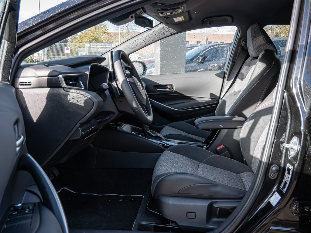 Fahrzeugansicht TOYOTA Corolla Touring Sports 2.0 Hybrid Teamplayer - Bild 41