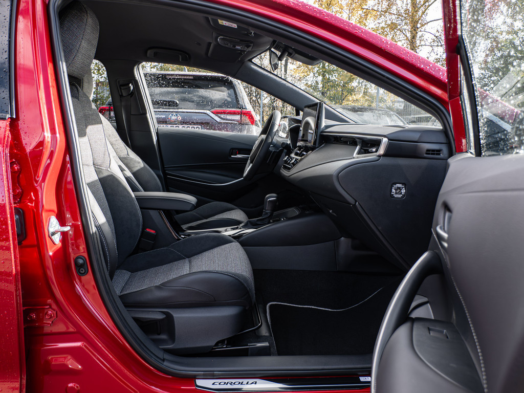 Fahrzeugansicht TOYOTA Corolla Touring Sports 2.0 Hybrid Teamplayer - Bild 4