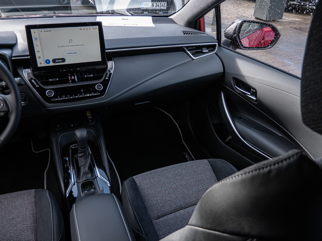 Fahrzeugansicht TOYOTA Corolla Touring Sports 2.0 Hybrid Teamplayer - Bild 8