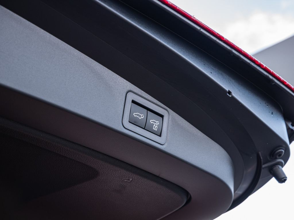 Fahrzeugansicht TOYOTA Corolla Touring Sports 2.0 Hybrid Teamplayer - Bild 11